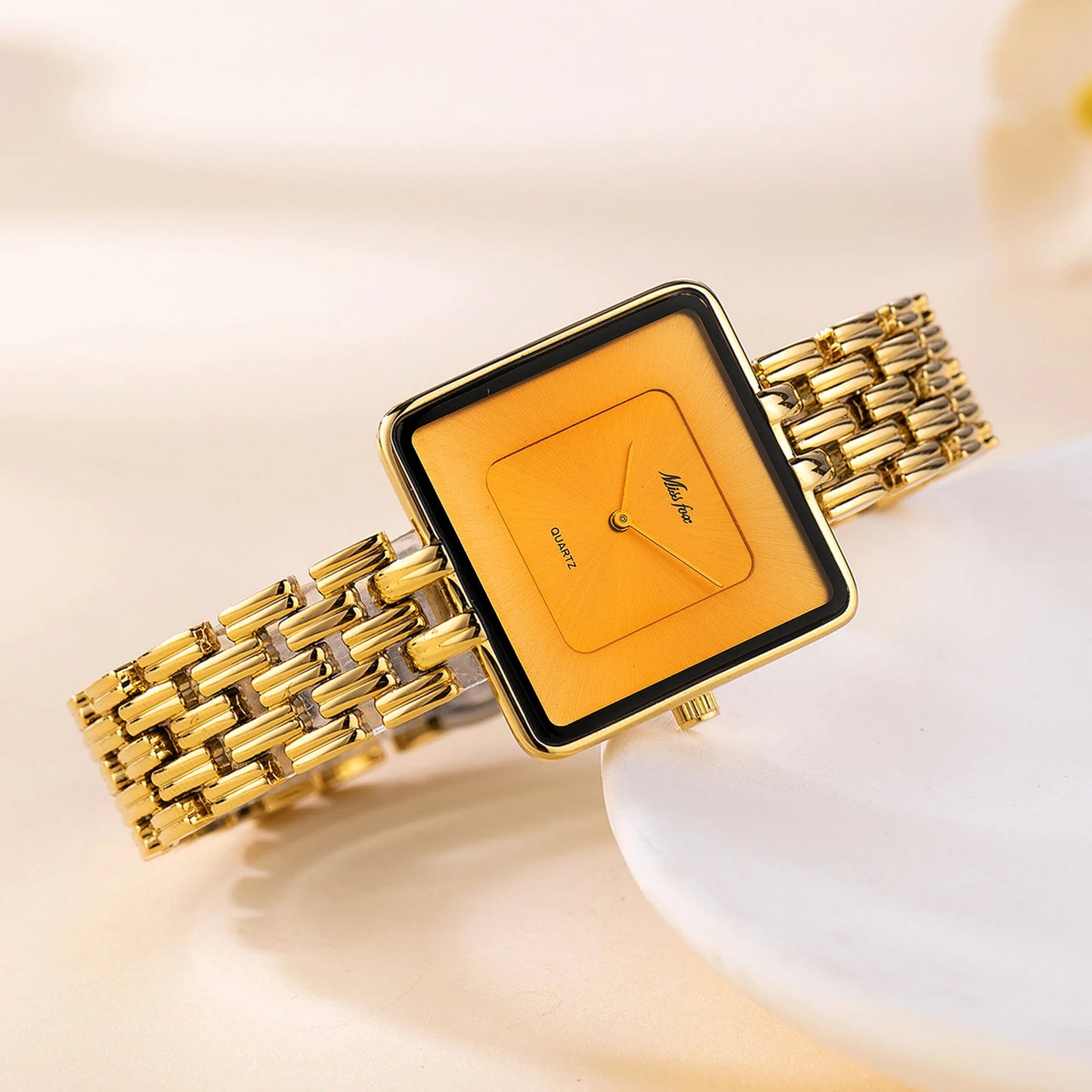 UTHAI Women Watch Business Light Luxury Brand Middle Eastern Style Simple Waterproof Square Ladies Fashion Quartz Clock Watches